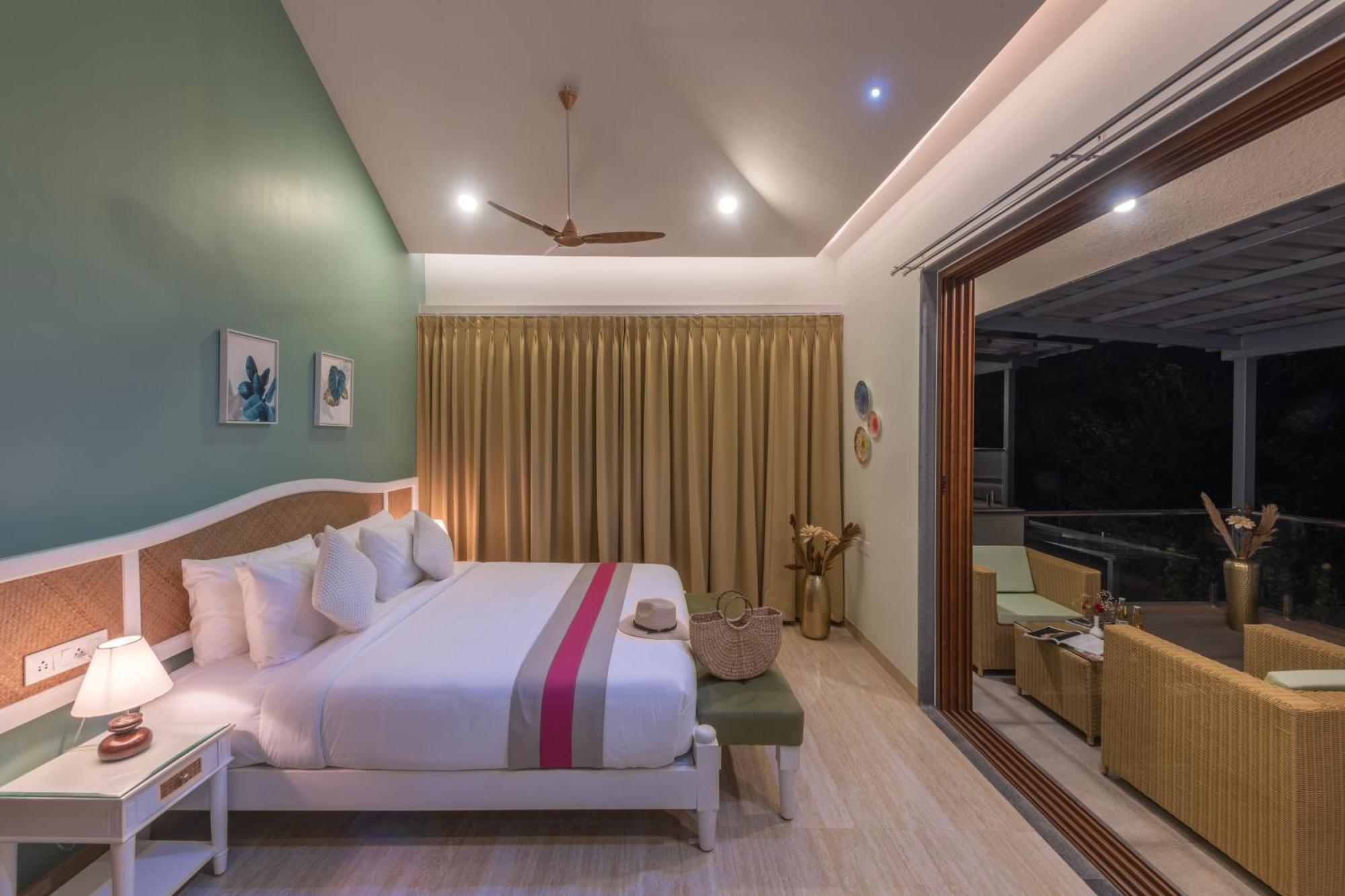 Ayan Villas With Private Pool Сиолим Екстериор снимка